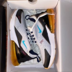 Rarely Worn Nike 270s